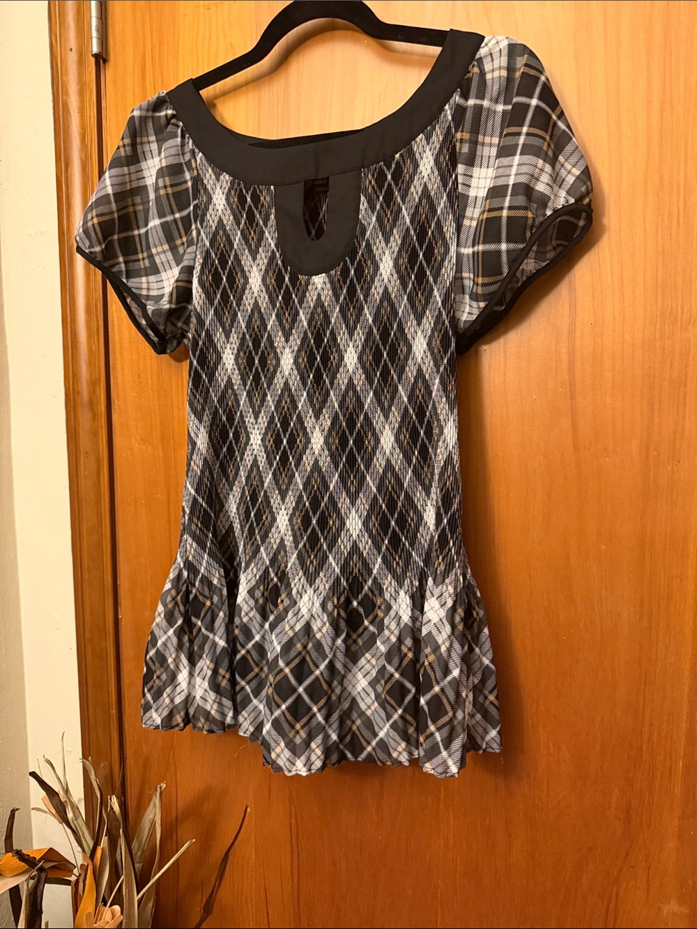 Essentials by Milano Black & Gray Plaid Peplum Top